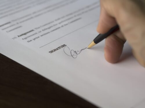signature on contract